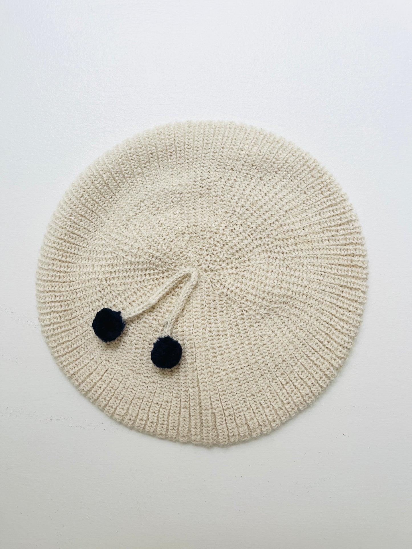 Petra Beret Hat // Ivory